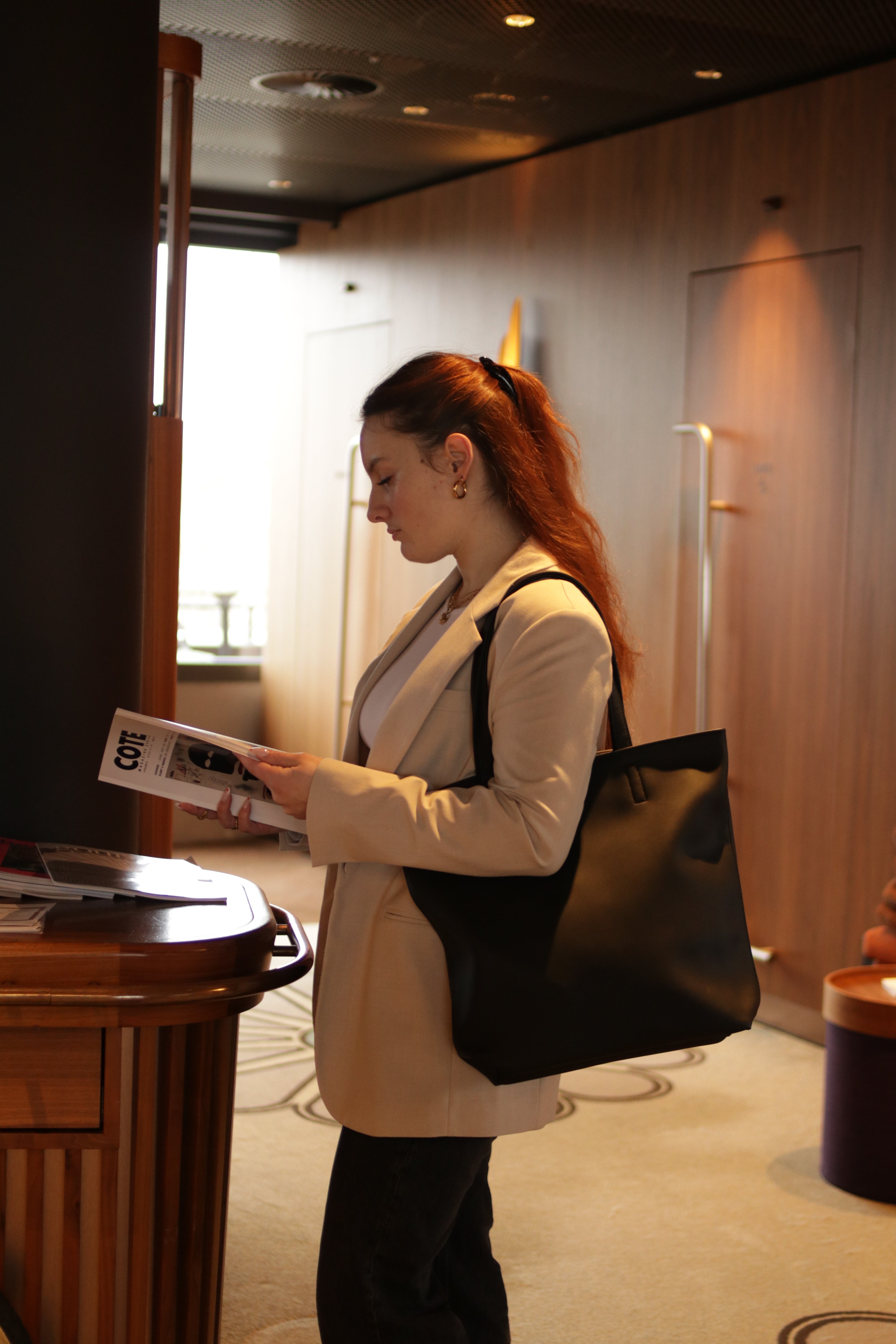 Shopper - Emily Laptop Ebony Girl
